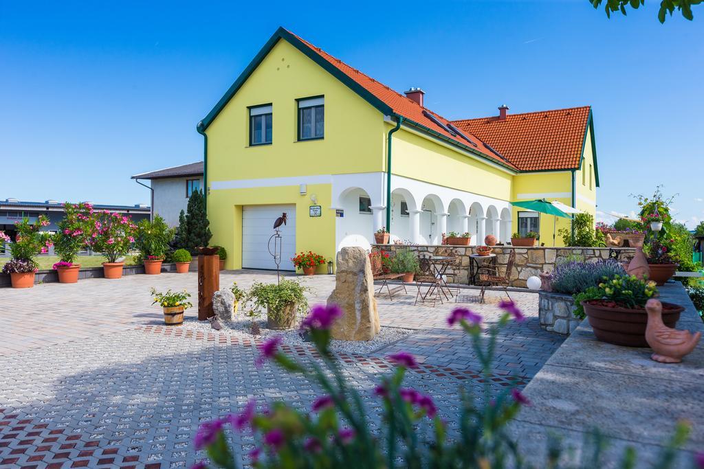 Appartementhaus Freiler Moerbisch Am See Ngoại thất bức ảnh