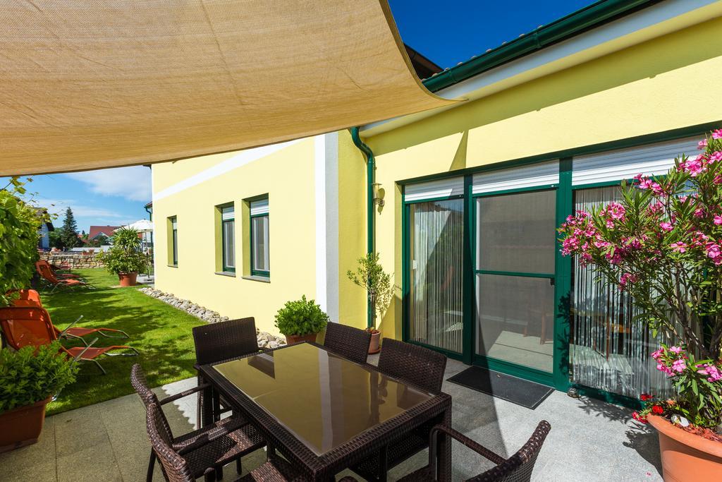 Appartementhaus Freiler Moerbisch Am See Ngoại thất bức ảnh